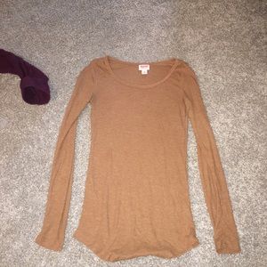 long sleeve yellow shirt